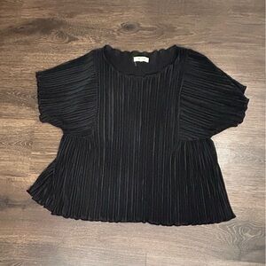Madewell Crepe Textured Short Sleeve Blouse- sz Small